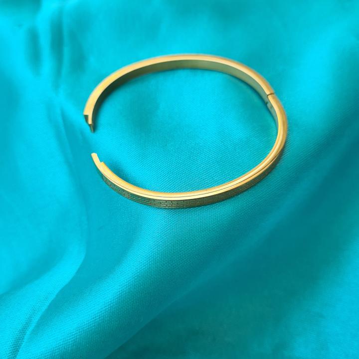 Anti-tarnish braclate_33