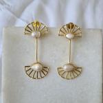 Pearl Petals Earing